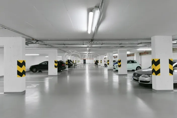 Pronájem bytu 2+kk, Praha - Uhříněves, Oty Bubeníčka, 47 m2