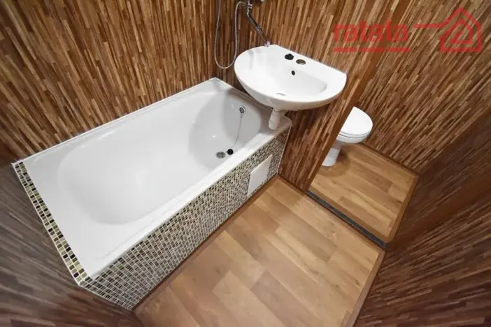 Pronájem bytu 1+1, Klášterec nad Ohří, Královéhradecká, 35 m2