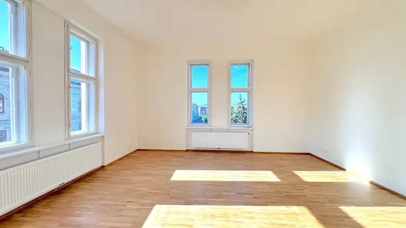 Pronájem bytu 3+1, Brno, náměstí 28. října, 108 m2