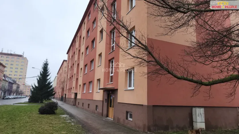 Prodej bytu 2+1, Chomutov, Beethovenova, 50 m2