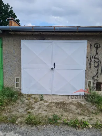 Pronájem garáže, Opava - Předměstí, Vojanova, 22 m2