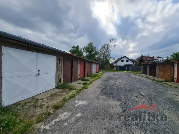 Pronájem garáže, Opava - Předměstí, Vojanova, 22 m2