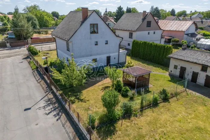 Prodej rodinného domu, Chorušice, 189 m2