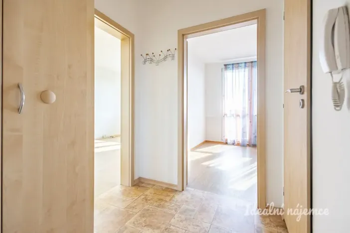 Pronájem bytu 2+kk, České Budějovice - České Budějovice 7, Papírenská, 38 m2