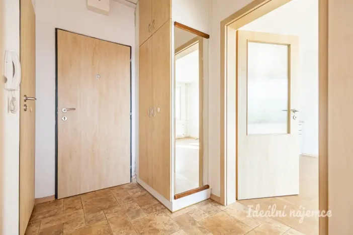 Pronájem bytu 2+kk, České Budějovice - České Budějovice 7, Papírenská, 38 m2