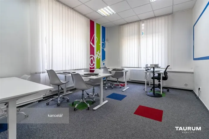 Pronájem kanceláře, Plzeň - Jižní Předměstí, Harantova, 105 m2