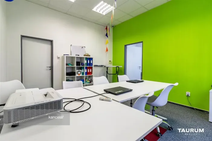 Pronájem kanceláře, Plzeň - Jižní Předměstí, Harantova, 105 m2