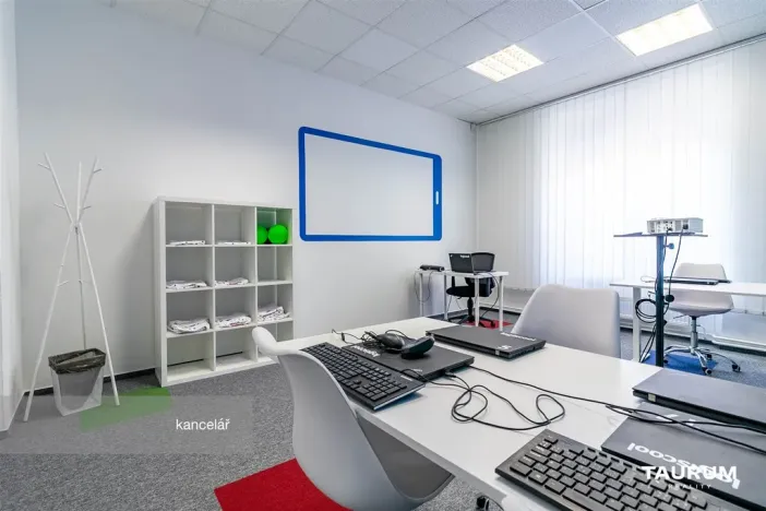 Pronájem kanceláře, Plzeň - Jižní Předměstí, Harantova, 105 m2