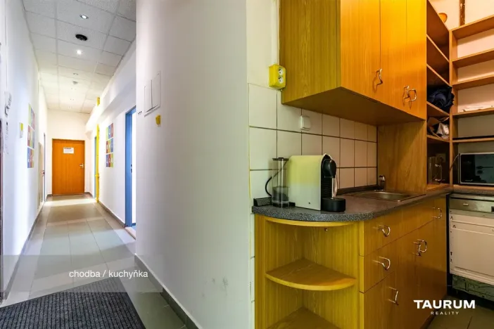 Pronájem kanceláře, Plzeň - Jižní Předměstí, Harantova, 105 m2