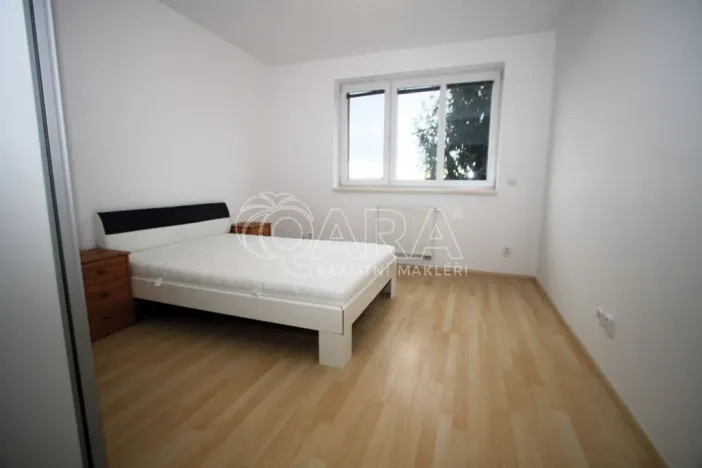 Pronájem bytu 2+1, Praha - Čakovice, U Párníků, 63 m2