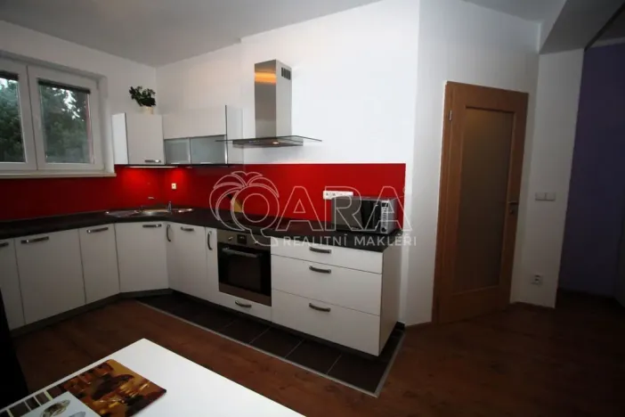 Pronájem bytu 2+1, Praha - Čakovice, U Párníků, 63 m2