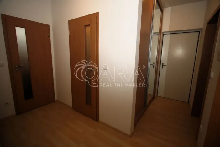 Pronájem bytu 2+1, Praha - Čakovice, U Párníků, 63 m2