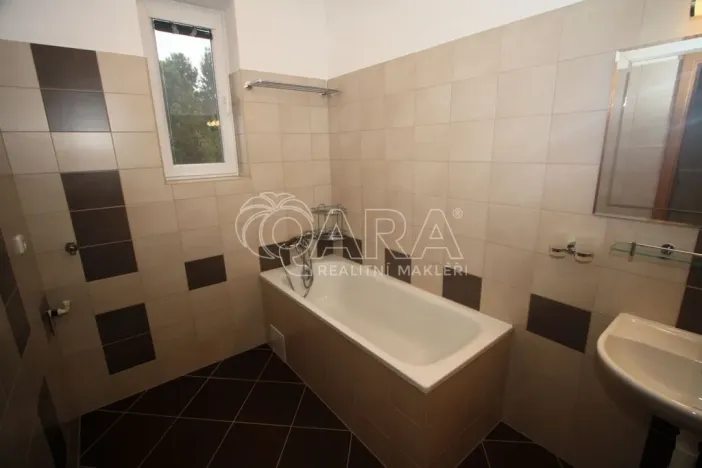 Pronájem bytu 2+1, Praha - Čakovice, U Párníků, 63 m2