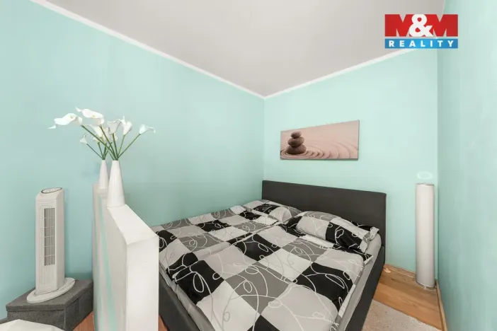 Prodej bytu 2+1, Chlumec, Stradovská, 51 m2