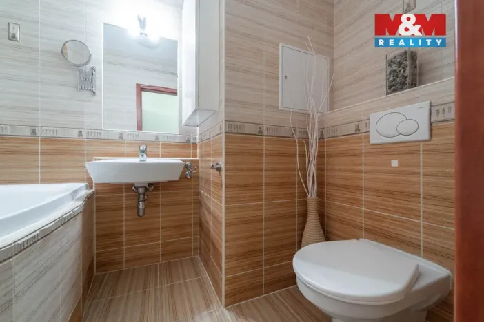 Prodej bytu 3+1, Praha - Horní Počernice, Mezilesí, 75 m2