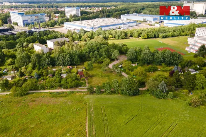 Prodej zahrady, Pardubice, 400 m2
