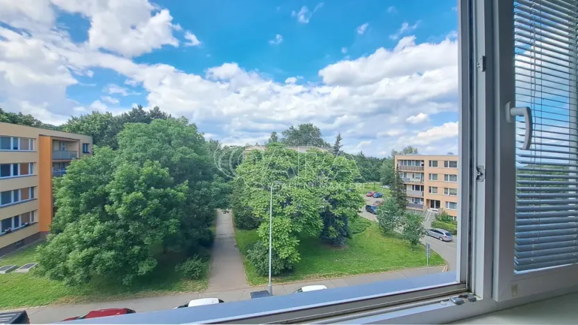 Pronájem bytu 3+1, Praha - Kobylisy, Pohnertova, 70 m2
