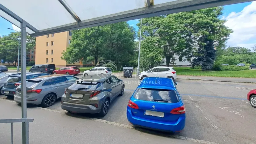 Pronájem bytu 3+1, Praha - Kobylisy, Pohnertova, 70 m2