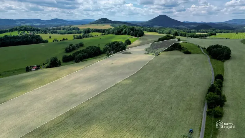 Prodej louky, Kunratice, 331914 m2