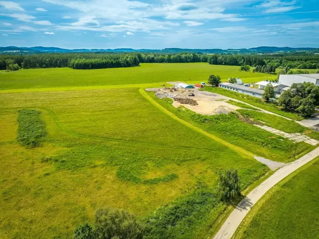 Prodej komerčního pozemku, Omlenice, 2175 m2