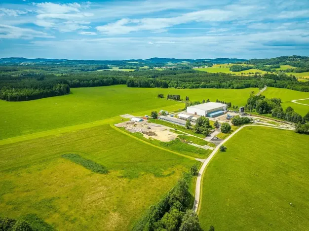 Prodej komerčního pozemku, Omlenice, 2175 m2