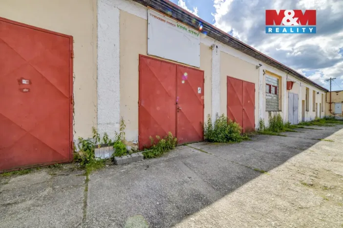 Pronájem garáže, Planá, 36 m2