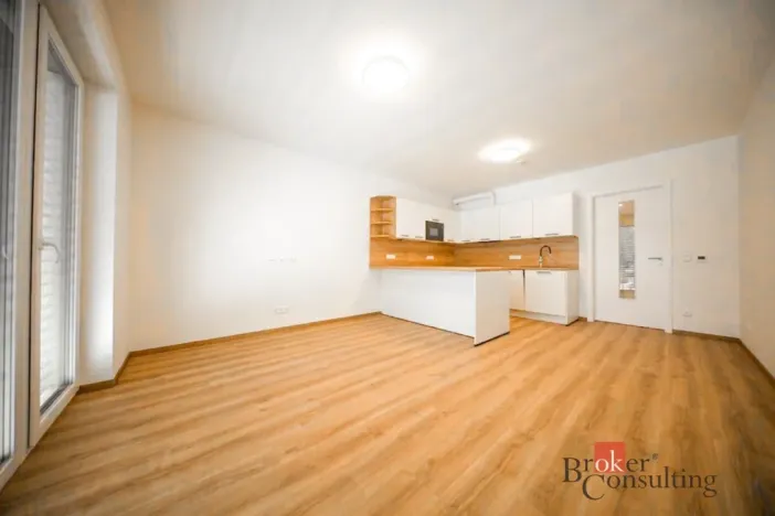Pronájem bytu 1+kk, Jablonec nad Nisou - Rýnovice, Jezdecká, 35 m2