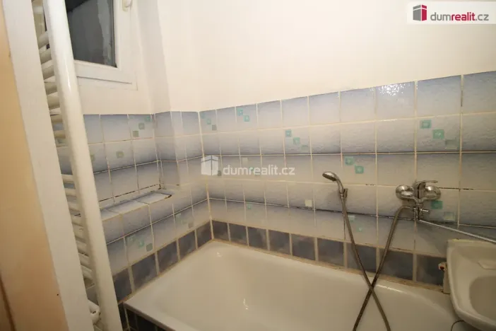 Pronájem bytu 2+1, Karlovy Vary - Rybáře, Lad. Koubka, 60 m2