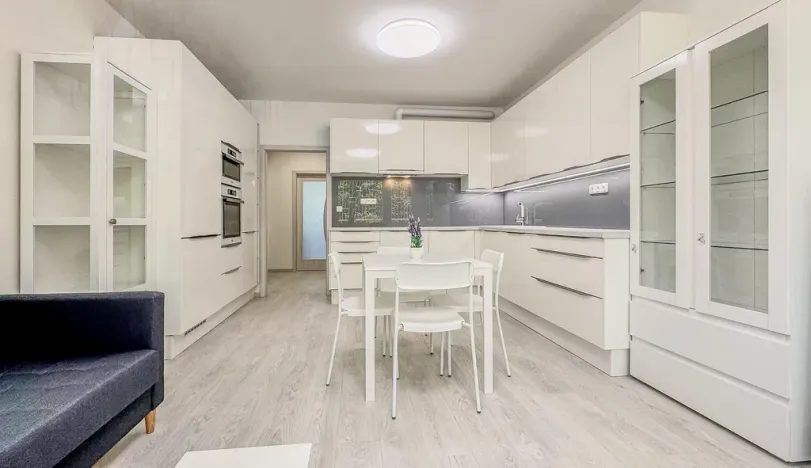 Pronájem bytu 2+kk, Praha - Hlubočepy, Gabinova, 47 m2