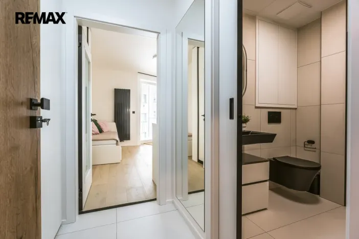 Pronájem bytu 1+kk, Praha - Vršovice, Krymská, 26 m2