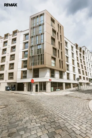 Pronájem bytu 1+kk, Praha - Vršovice, Krymská, 26 m2