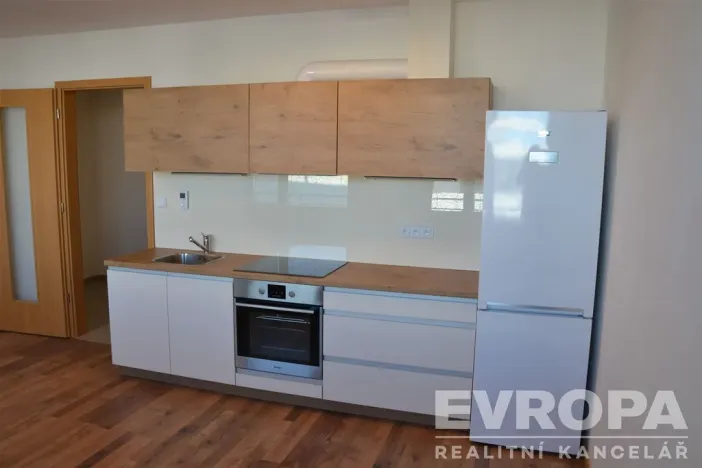 Pronájem bytu 1+kk, Říčany - Radošovice, Černokostelecká, 32 m2