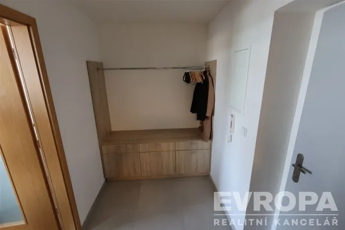 Pronájem bytu 1+kk, Říčany - Radošovice, Černokostelecká, 32 m2