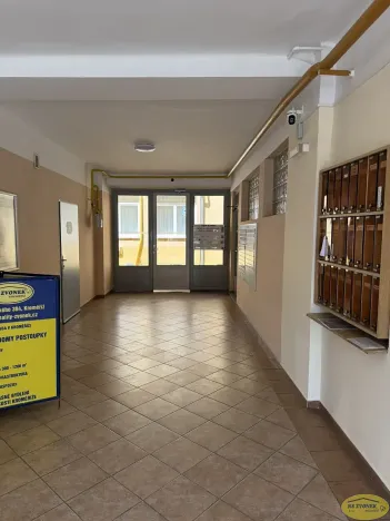 Pronájem kanceláře, Kroměříž, Vejvanovského, 14 m2