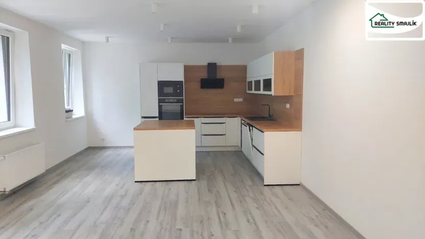 Pronájem bytu 3+kk, Cheb, Břehnická, 90 m2