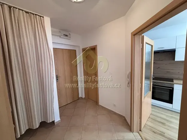 Pronájem bytu 2+kk, Plzeň, Plzenecká, 42 m2