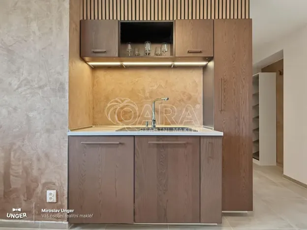 Prodej bytu 2+kk, Kladno, Petrohradská, 52 m2