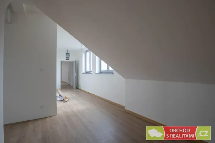 Pronájem kanceláře, Říčany, 17. listopadu, 61 m2