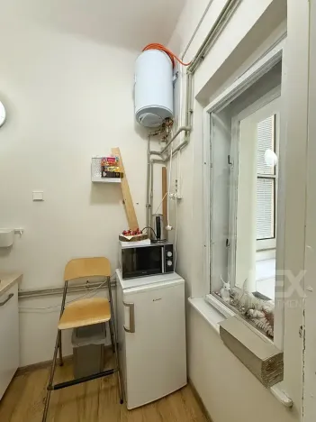 Pronájem obchodního prostoru, Praha - Vinohrady, Kolínská, 36 m2