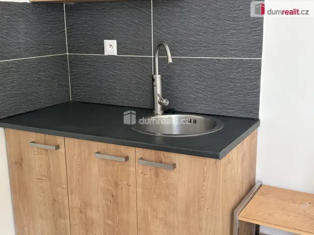 Prodej ubytování, Praha - Vršovice, Donská, 85 m2