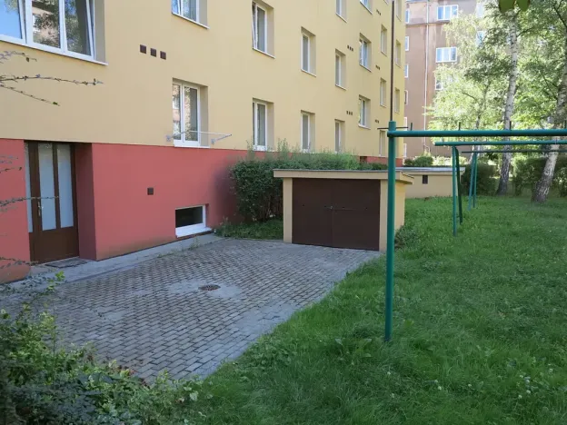 Pronájem bytu 1+kk, Praha - Dejvice, Generála Píky, 20 m2