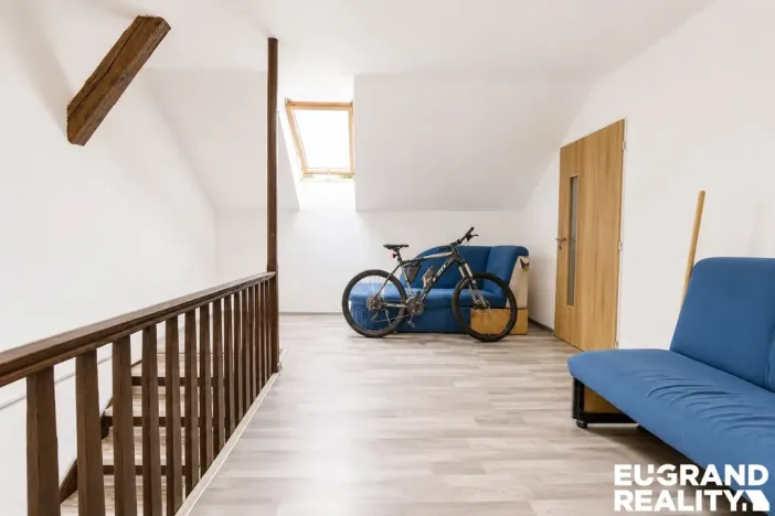 Prodej ubytování, Šluknov, nám. Míru, 330 m2