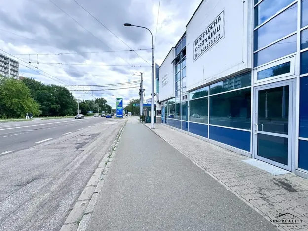 Pronájem obchodního prostoru, Pardubice, Bělehradská, 35 m2