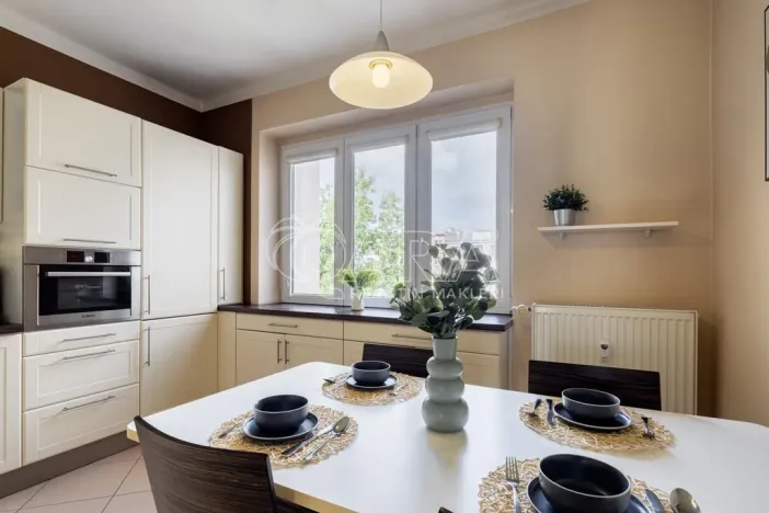 Prodej bytu 2+1, Praha - Žižkov, Biskupcova, 82 m2