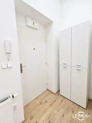 Pronájem bytu 1+kk, Olomouc, tř. Svornosti, 32 m2