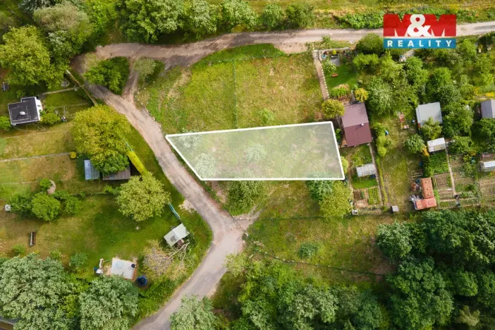 Prodej zahrady, Pardubice, 412 m2