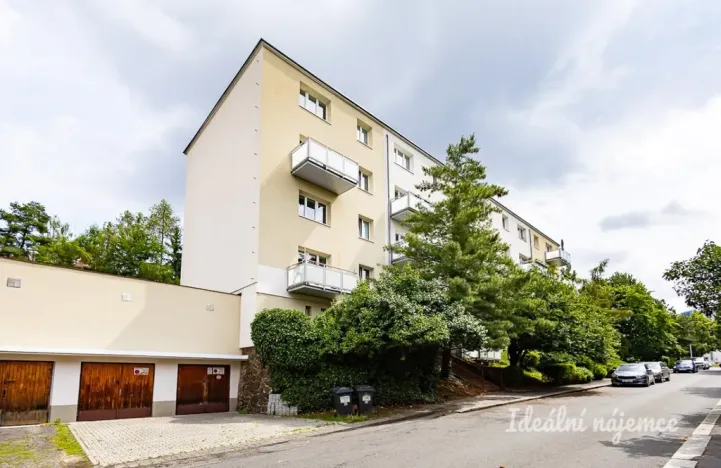 Pronájem bytu 2+1, Praha - Podolí, Dvorecká, 57 m2