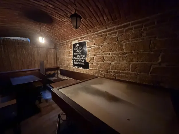 Pronájem restaurace, Praha - Vinohrady, Rumunská, 300 m2