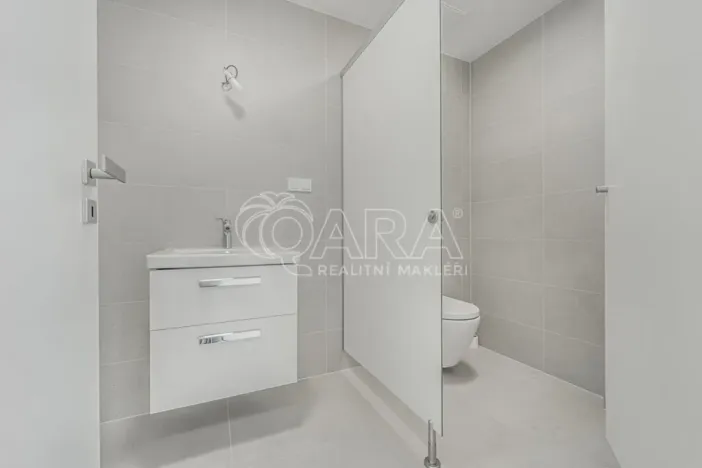 Pronájem kanceláře, Praha - Stodůlky, Za Lužinami, 96 m2