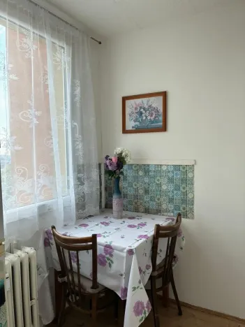 Pronájem bytu 1+1, Praha - Kobylisy, Paláskova, 35 m2